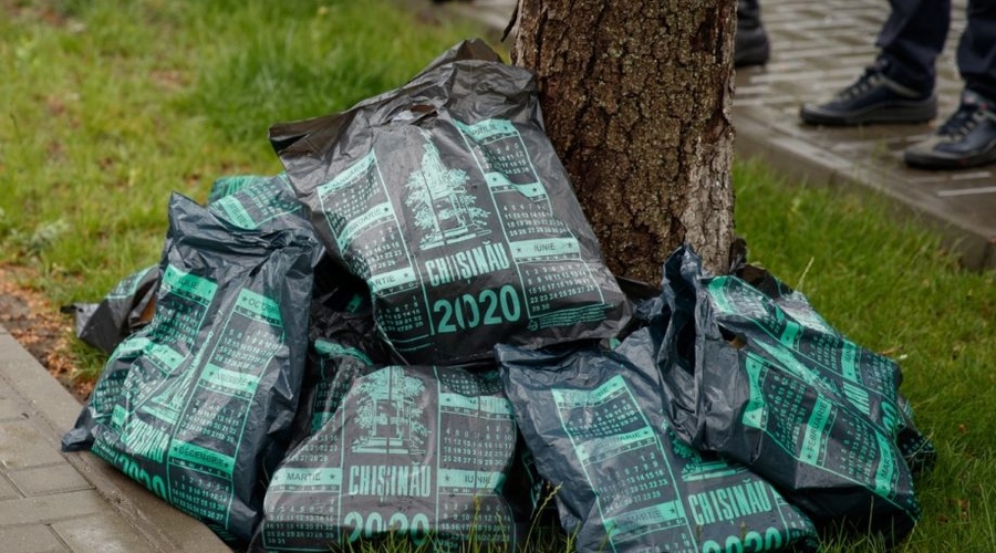 День тишины. Ни слова о политике и выборах. Поговорим об экологии.