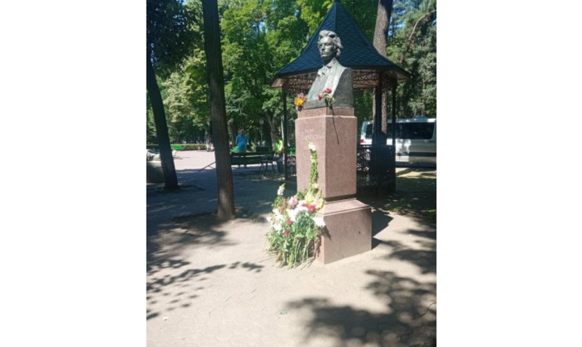 День памяти великого Эминеску!