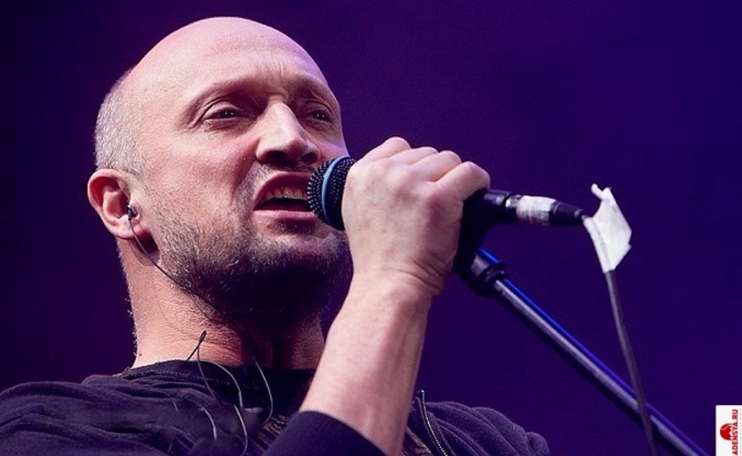 Известный российский актер Гоша Куценко обратился к своим поклонникам.