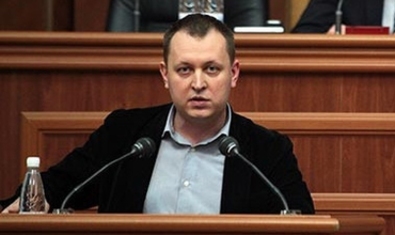 Депутат-коммунист угрожал смертью главе МИДЕИ и вице-министру экономики