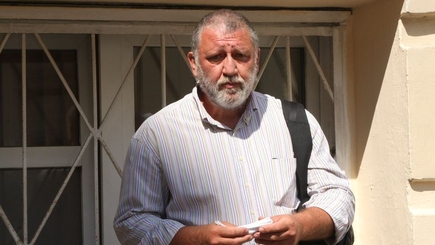 Ну, это я проходил и помню.  Ингибиторами холинэстеразы являются фосфорорганические соединения.