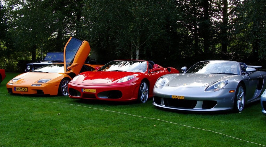 С миру по нитке – богатому на Porsche или Lamborghini