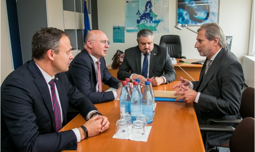 Павел Филип провел встречу с еврокомиссаром по вопросам расширения и политики добрососедства Йоханнесом Ханом