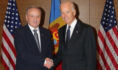 Байден провёл встречу с Тимофти в Kиеве