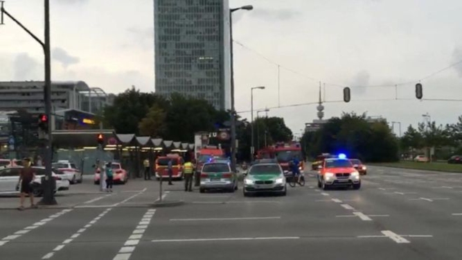 Стрельба в торговом центре в Мюнхене: есть жертвы