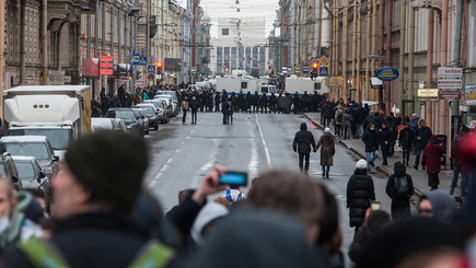 Суд в Санкт-Петербурге оштрафовал немого мужчину за «выкрикивание лозунгов» на акции в поддержку Навального