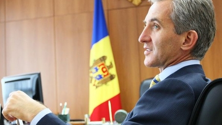 Лянкэ встретится с Олландом