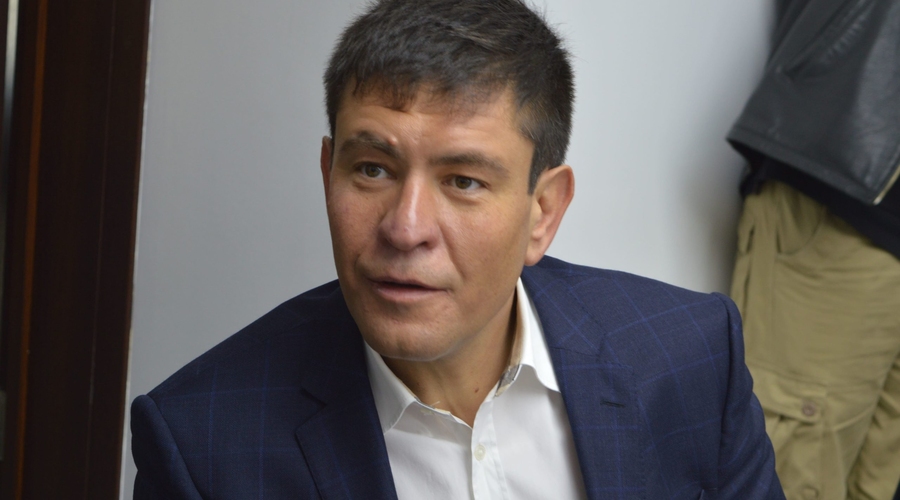Что за бред несет Петров