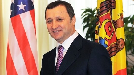 Партийная дипломатия приносит плоды