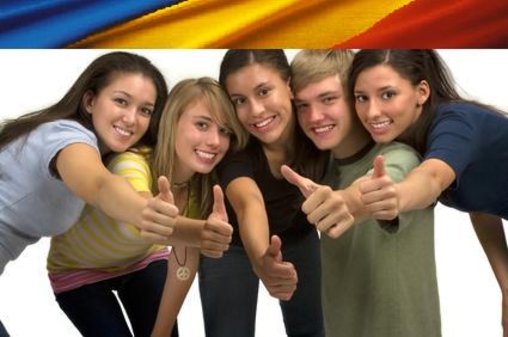 Сотни молдавских граждан выбирают учебу в Румынии