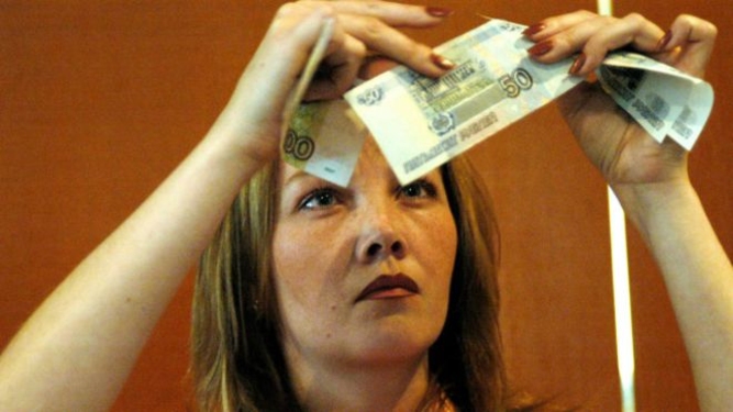 Россияне предлагают разместить на деньгах Путина и Сталина