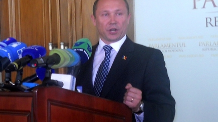 Стрелец: «Ионицэ исключен из фракции ЛДПМ»