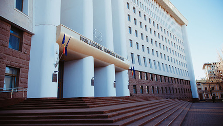 ОБНОВЛЕНО. Парламент: вице-премьер признал, что Молдову снова энергетически шантажируют. И эти проблемы у нас из-за коммунистов