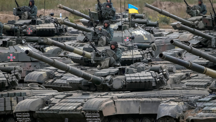 Поставки оружия в Украину спасут Европу