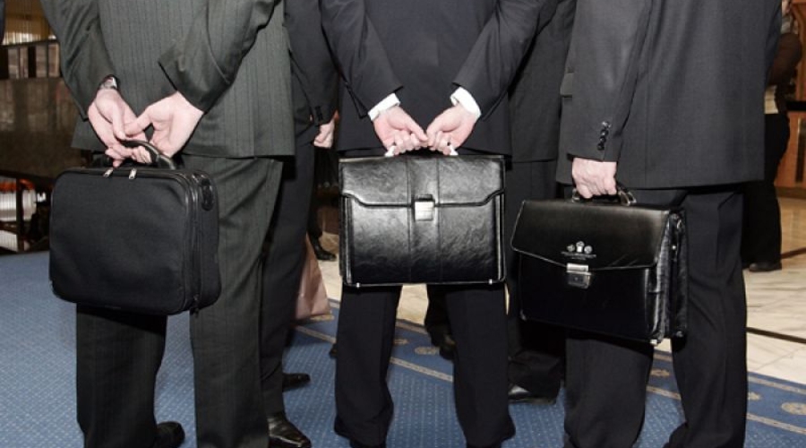 Янукович готов уволить глав семи областей и Севастополя