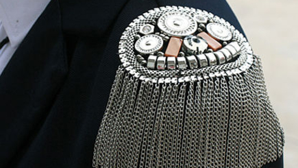 Росгвардия: хрустальные погоны - традиционный подарок офицерам