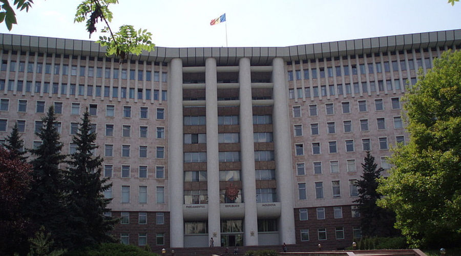 Выборы в парламент Молдовы. Идет подсчет голосов (22.27)