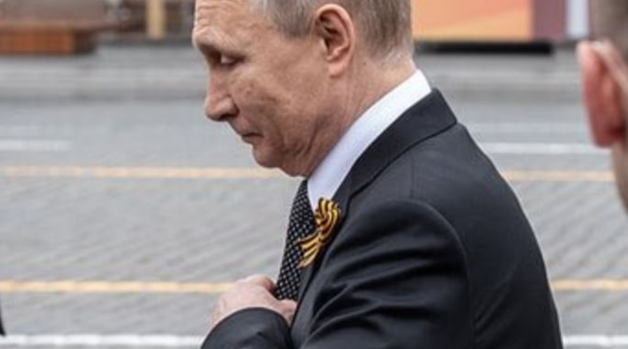 Путин перестал быть российским лидером