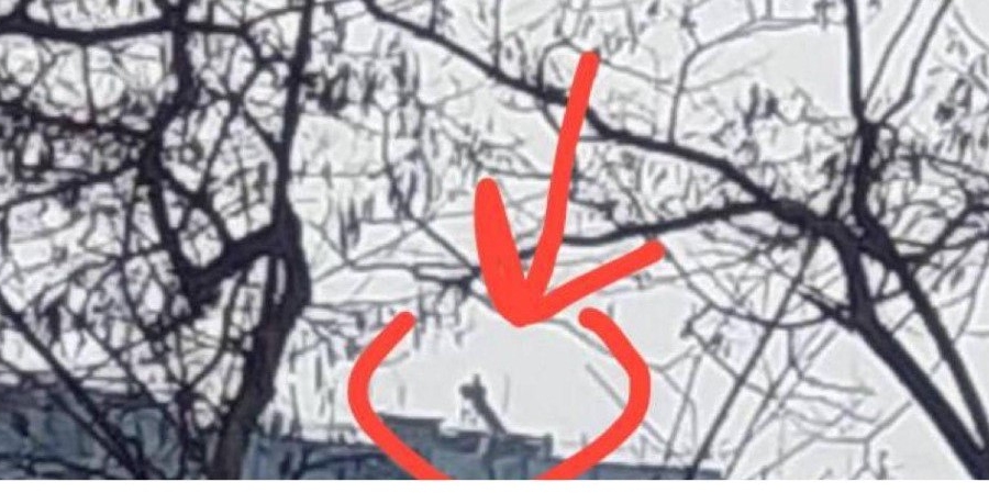 Российские ракеты попали в многоэтажные жилые дома в Запорожье