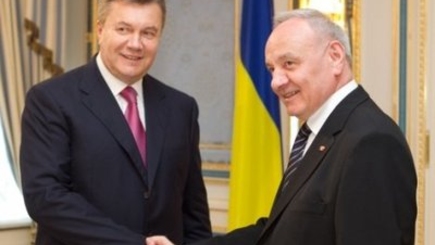 Януковича объявили персоной нон грата в РМ