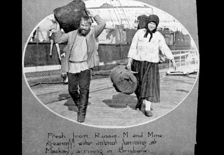 Почему русские не собирают чемодан, не идут на вокзал, не уезжают в Россию?