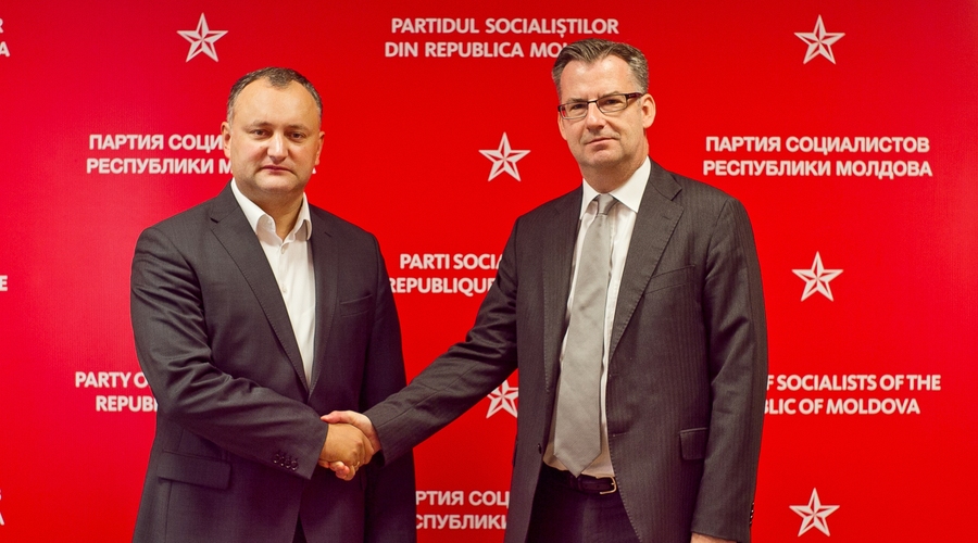 Игорь Додон встретился с послом Европейского Союза в Кишиневе, Дирком Шубелем