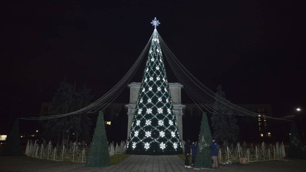 Кишиневская ёлка от И.Чебана.