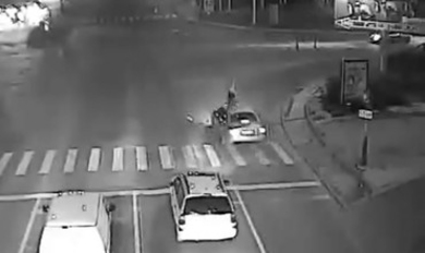 Страшное ДТП на Ботанике: Автомобиль на огромной скорости сбил девушку