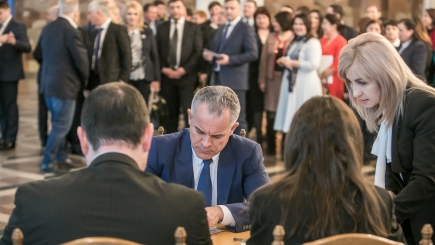 Кандидаты в парламент от Демократической партии (ДПМ)