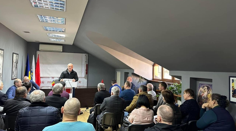 Додон и примары