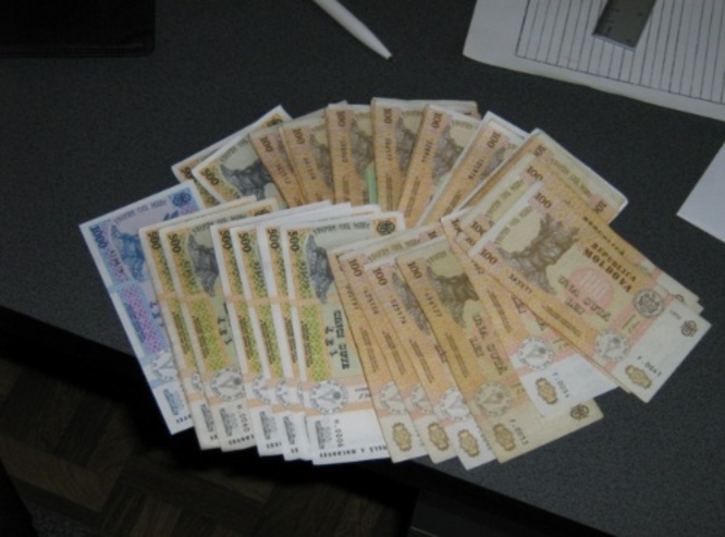 Средняя годовая зарплата в Молдове – около 300 тысяч леев… И это не шутка…