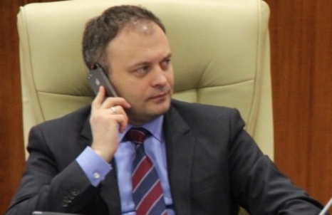 Канду покидает парламент