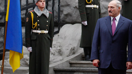Украина отозвала cвоего посла из Беларуси