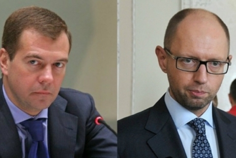 Стрелец пригласил в Кишинев  Яценюка и Медведева