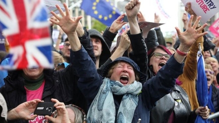 Брексит на волоске: Борис Джонсон проиграл бой парламенту, выиграет ли он сражение?