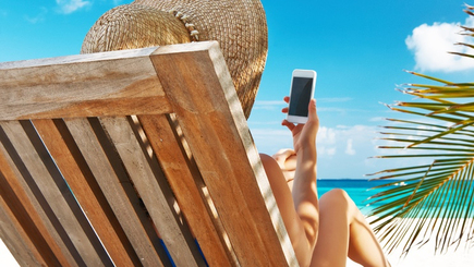 В пределах ЕС полностью отменили плату за роуминг