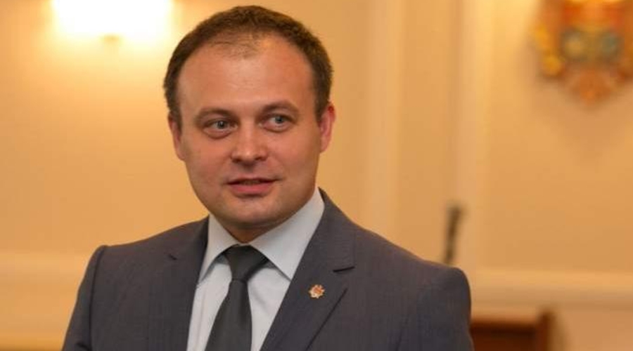 Канду приехал в Москву для oбсуждения газoвых и торгoвых проблем