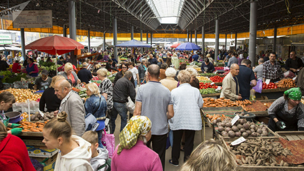 Центральный рынок уже не в центре перемен. Консильеры ругаются, а рынок работает - лакомое место