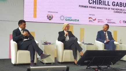 Мода на форумы: в Комрате проходит форум Invest Gagauzia 2022