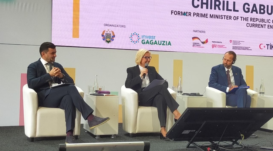 Мода на форумы: в Комрате проходит форум Invest Gagauzia 2022
