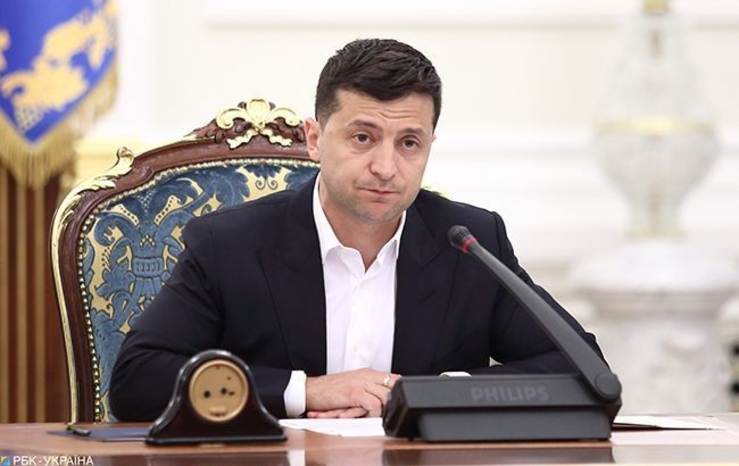 Президент Украины назвал темы, которые обсудит с Помпео