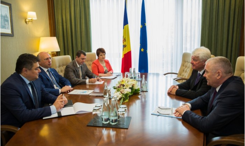 Павел Филип обсудил обеспечение молдавского рынка газом и его транзит с представителем 