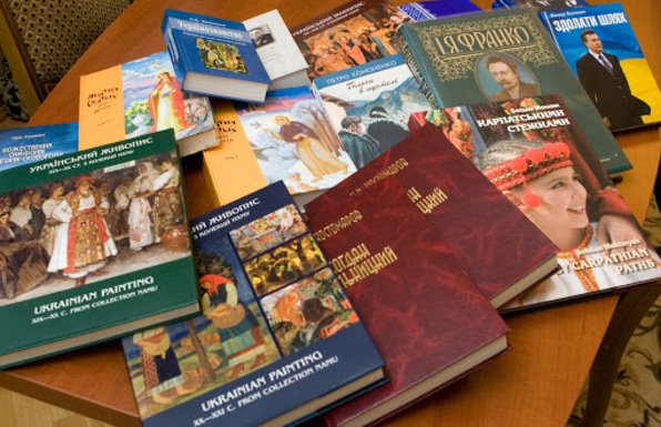 Где можно найти бесплатные книги на украинском. Инфографика