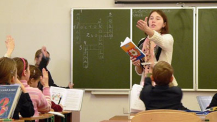 С 1 сентября учителям увеличат зарплату на 20%