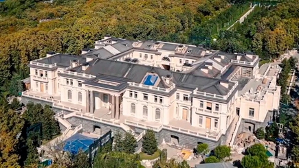 Обновленный дворец Путина