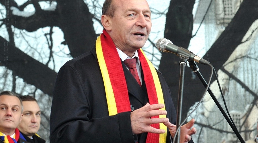 Григорий Петренко против Траяна Бэсеску