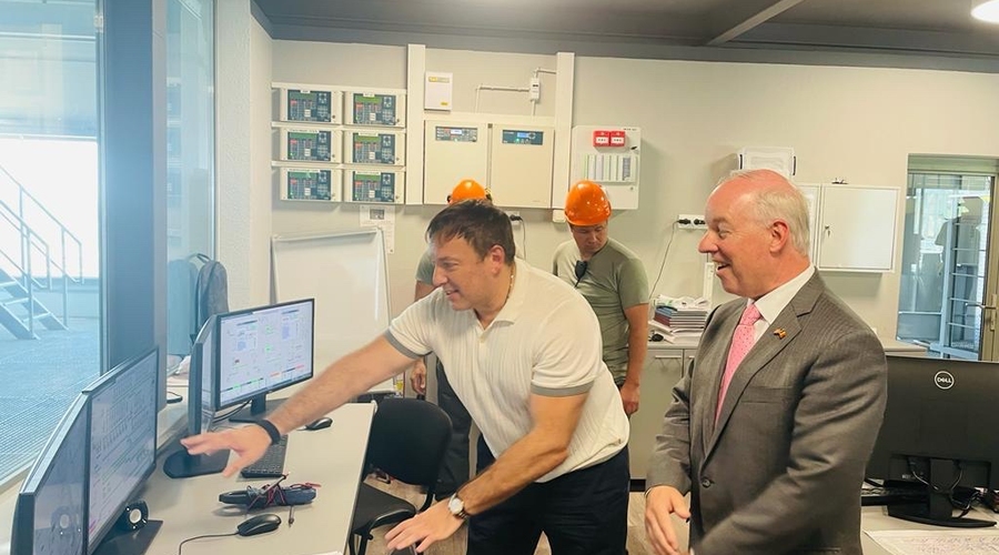 Американский посол, Джурджулешть, подсолнечное масло и зерно из Молдовы и Украины.