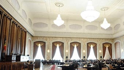 Парламент никуда не спешит. Все успеется…