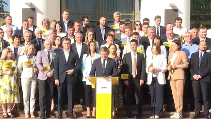 А в чем заслуга власти?