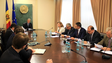 Кабмин Молдовы примет меры в связи с прeдупреждением России